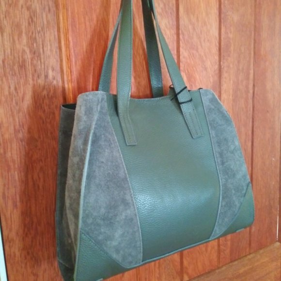 ***FINAL SALE*** Authentic Valentina Fiore Italian Leather Tote - Picture 2 of 16